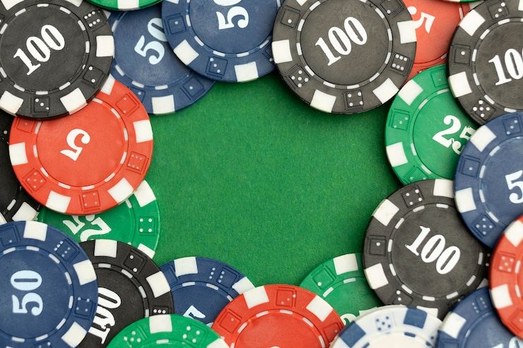 jili90 player earning exclusive gaming rewards and bonuses on mobile